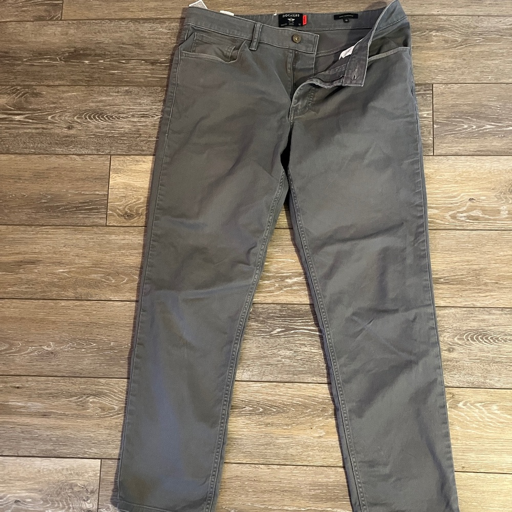 Dockers Men's Straight Fit Jean Cut All Seasons Tech Pants